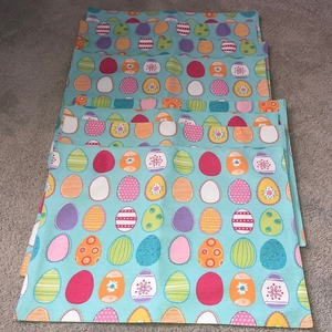 Easter‎ Eggs Fabric placemats Set (8) Multiple color